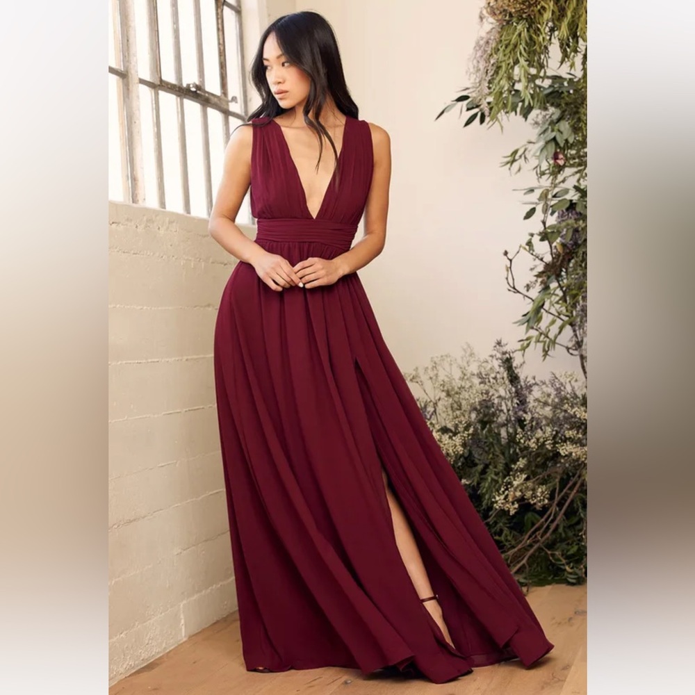 Lulu’s Heavenly Hues Maxi Dress- Burgundy